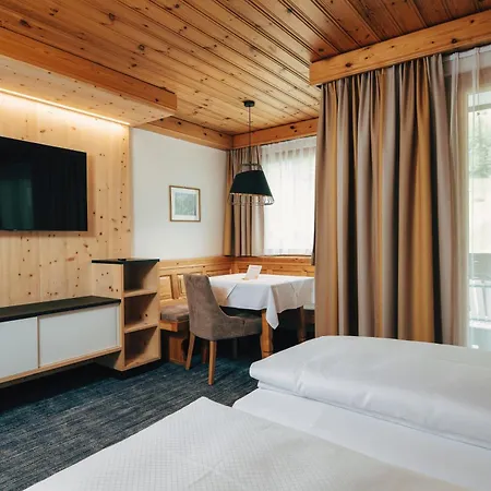Wellnesshotel Engadin Samnaun Extérieur photo