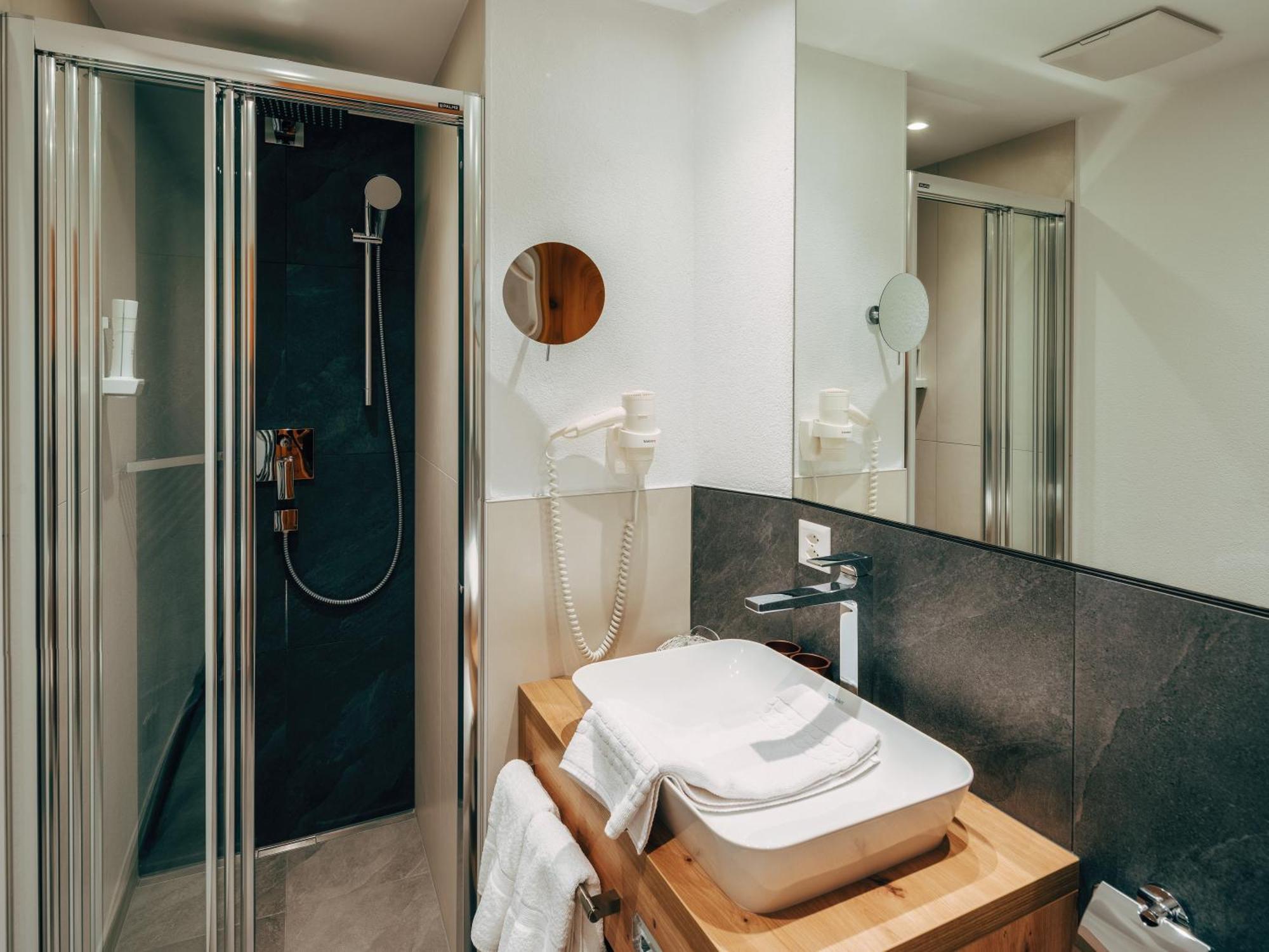 Wellnesshotel Engadin Hotel Samnaun