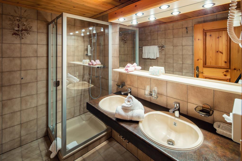Wellnesshotel Engadin Hotel Samnaun